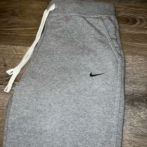 New Nike sweatpants